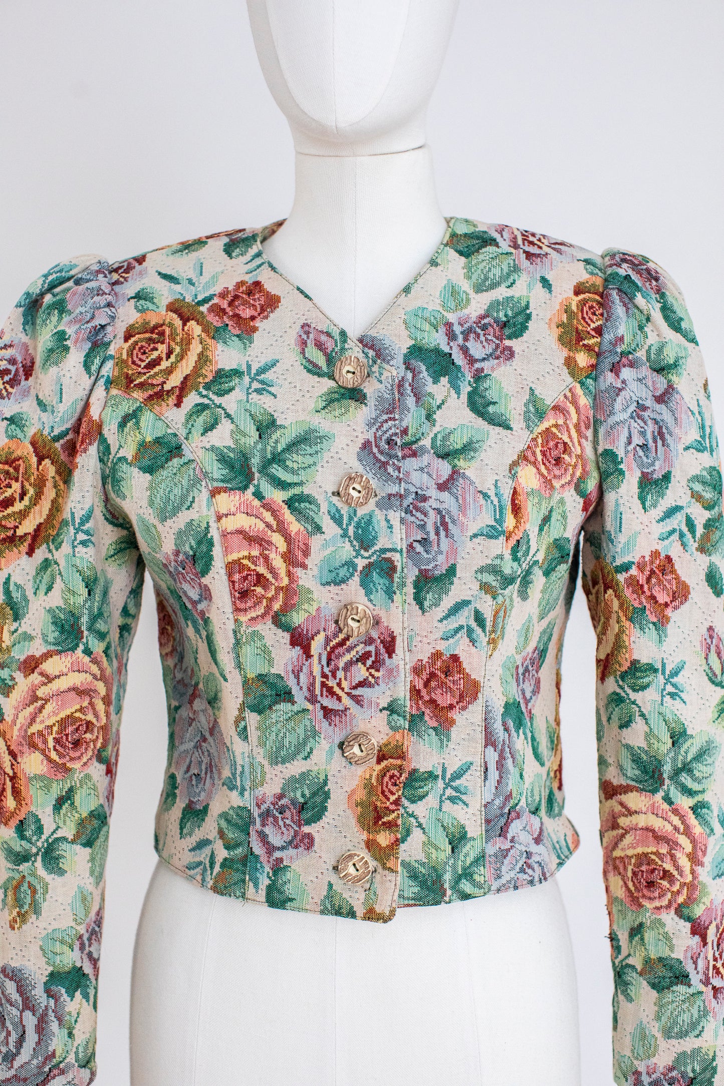 Vintage Austrian Tapestry Linen Blazer Size XS/S