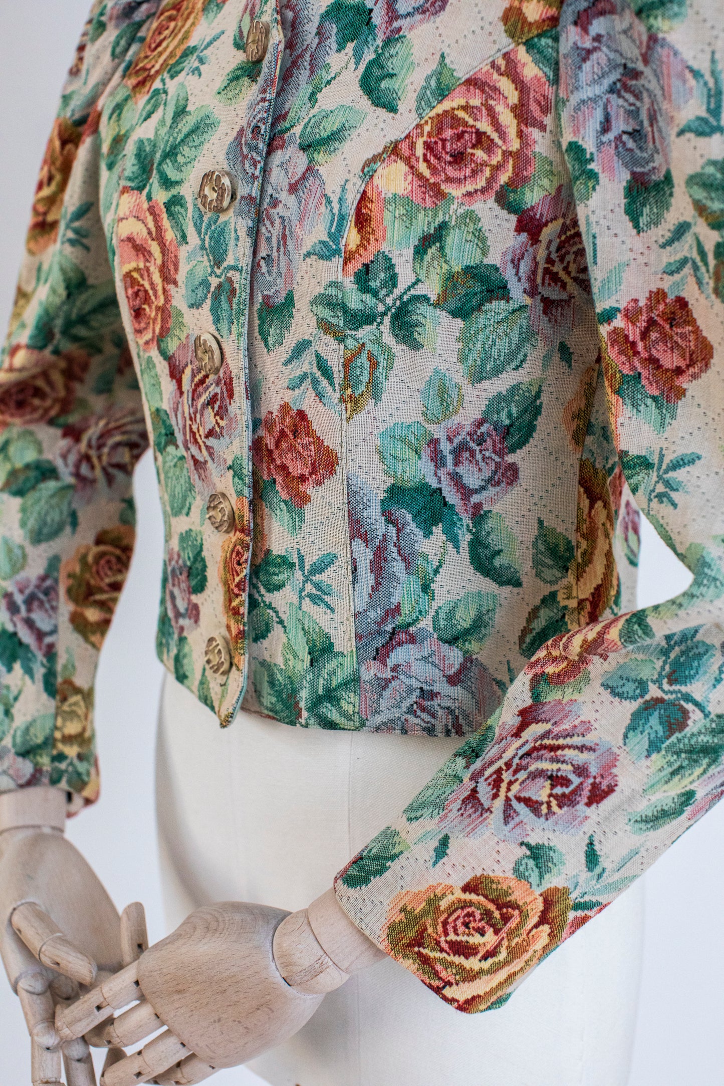 Vintage Austrian Tapestry Linen Blazer Size XS/S