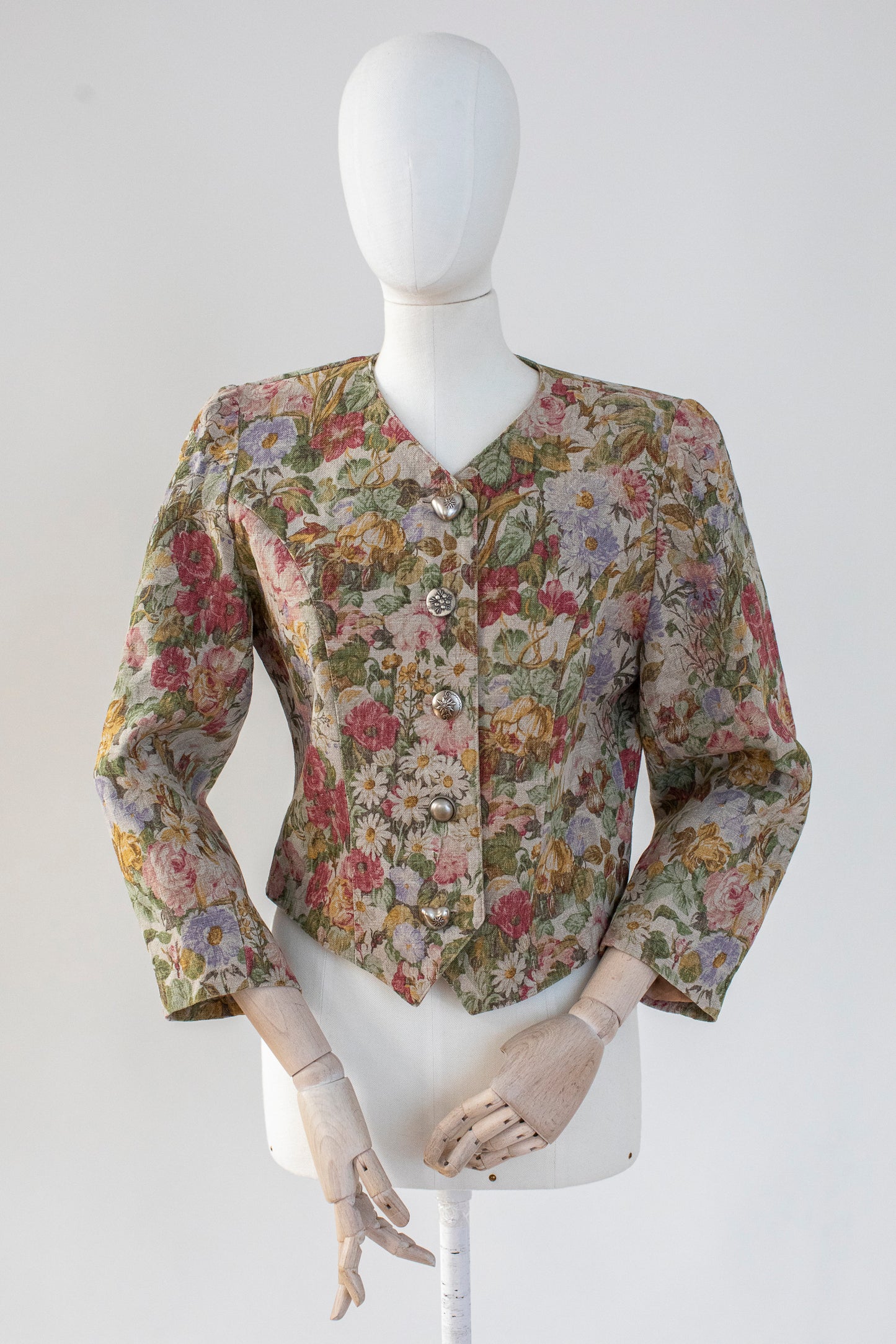 Vintage Austrian Tapestry Linen Blazer Size XS/S