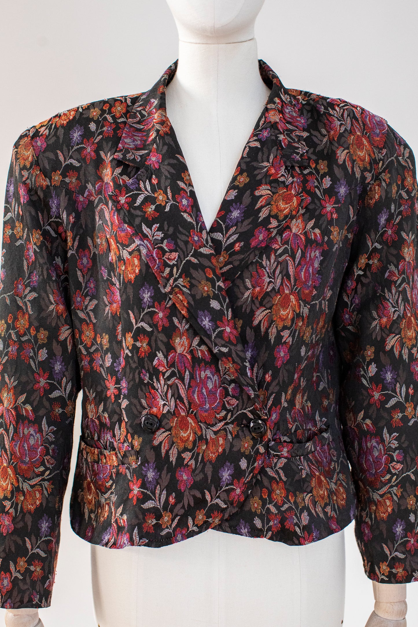 1990s Vintage Austrian Tapestry Silky Blazer Size M