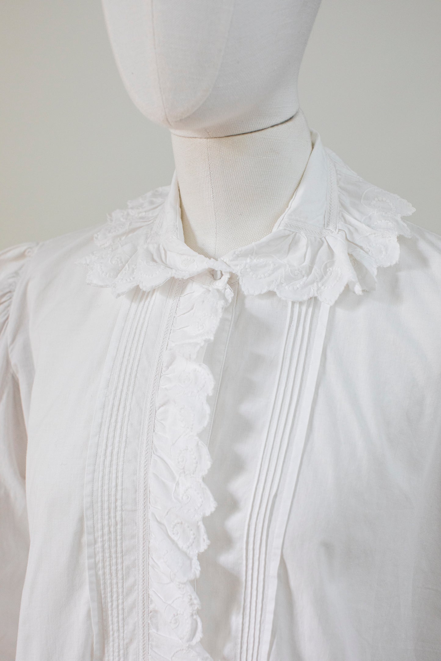 Antique 1920 White Cotton Lace Blouse Size S-M