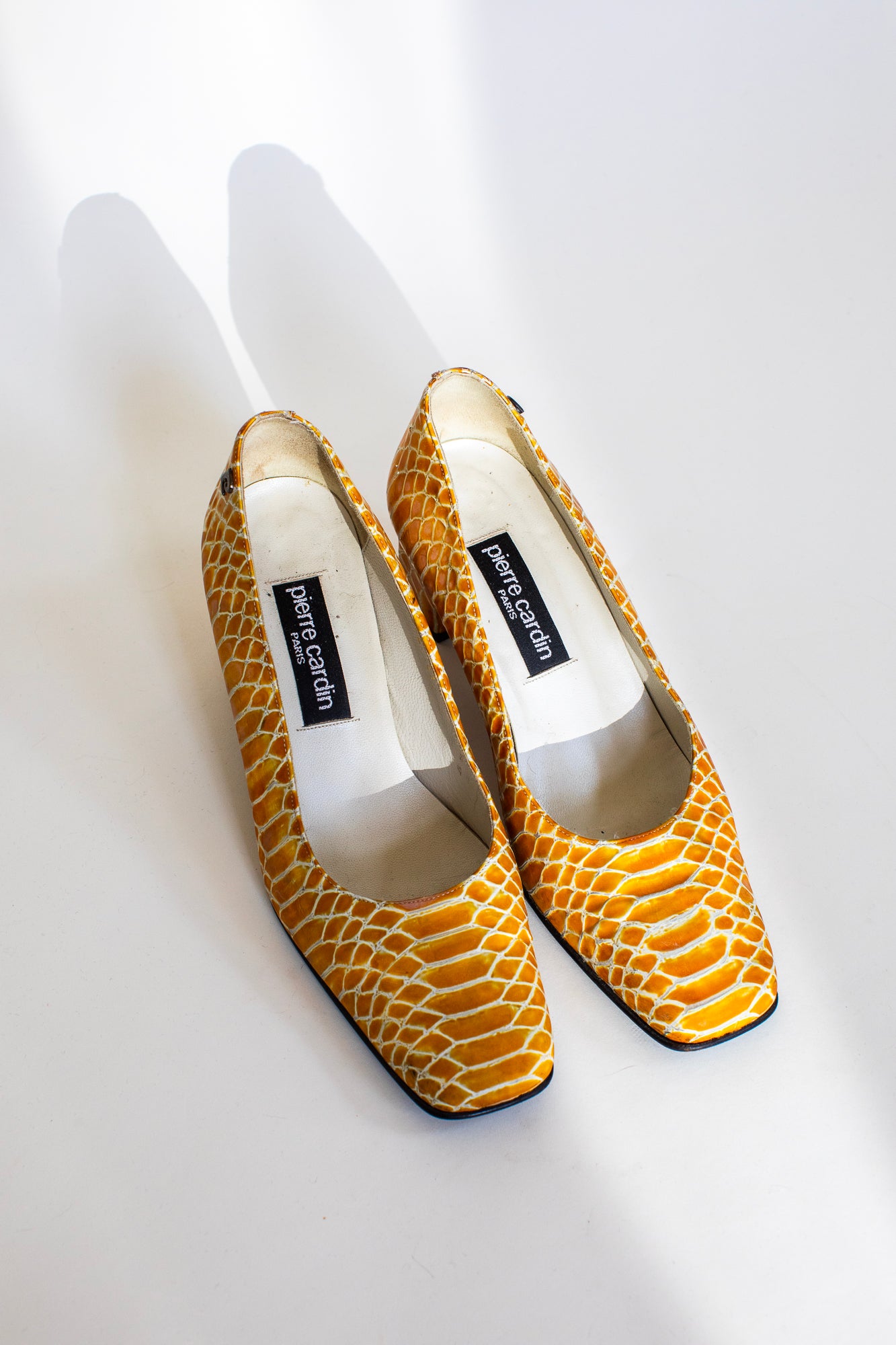 Vintage Pierre Cardin Yellow Leather Pumps with Reptile Texture SIZE 39
