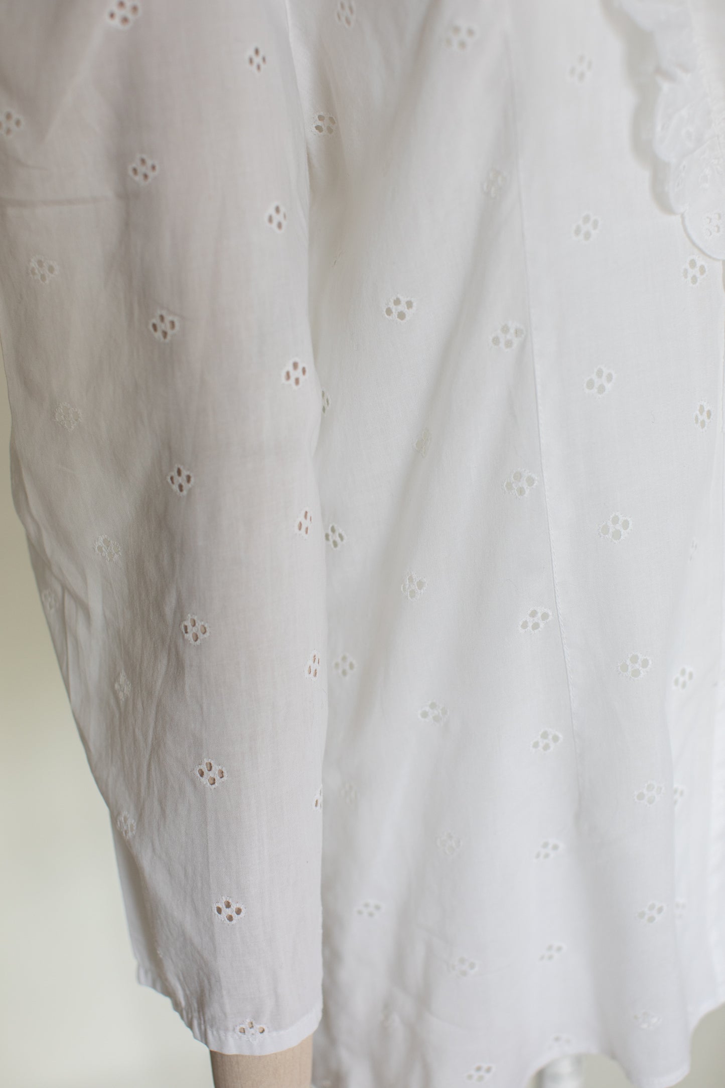1980s Vintage White Cotton Blouse Size S-M