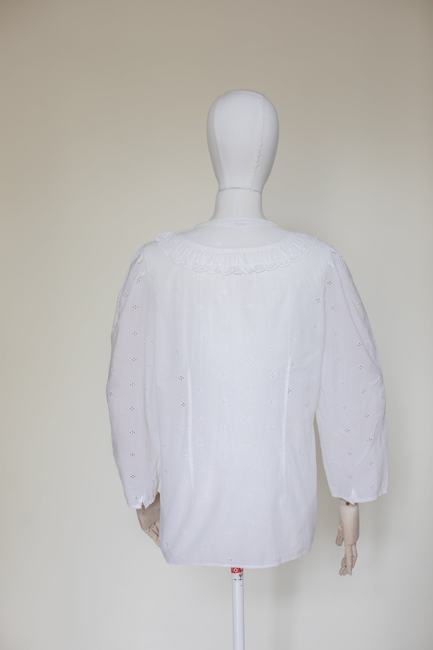 1980s Vintage White Cotton Blouse Size S-M
