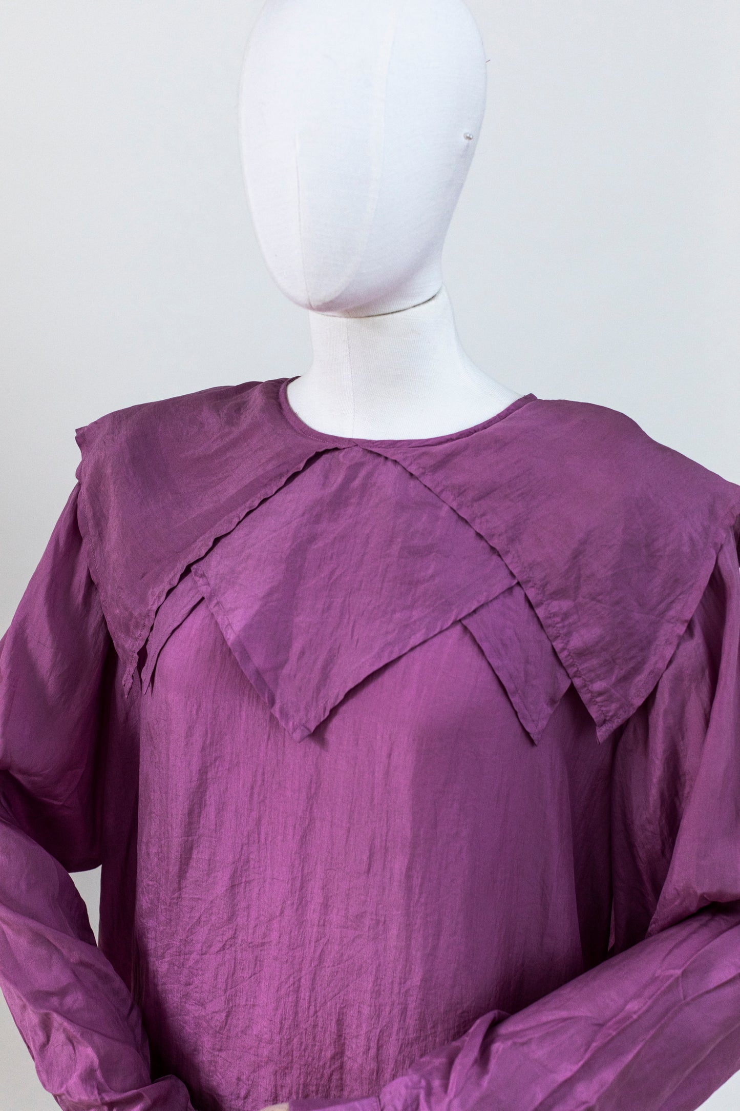 1980s Vintage Purple Silk Blouse Size M-L