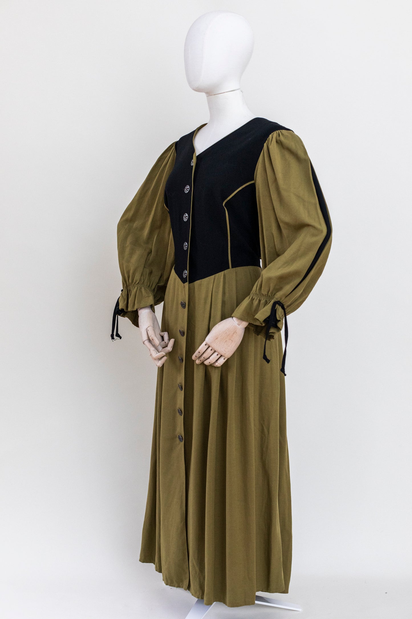Vintage Austrian Black Green Linen Dress - Size M