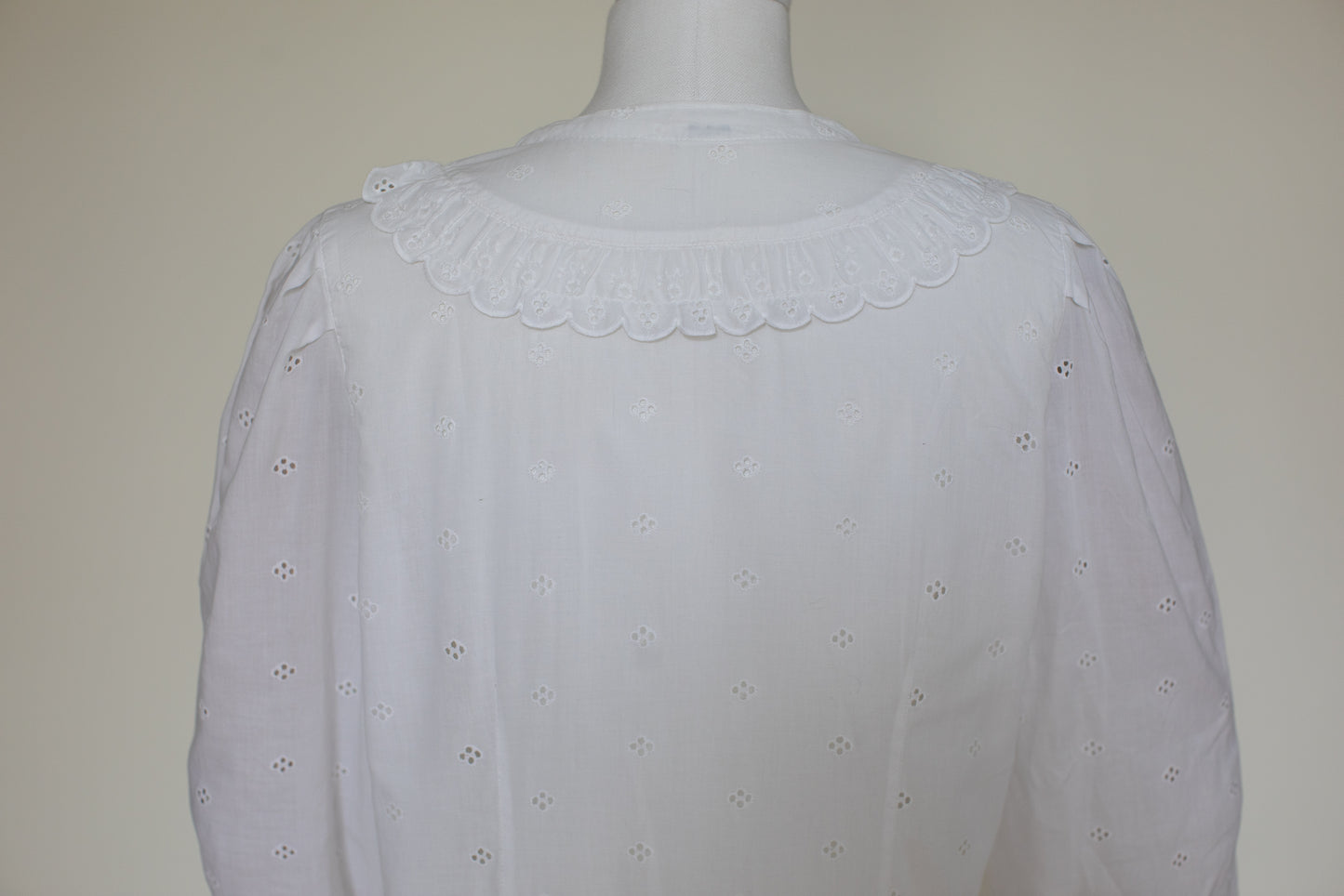 1980s Vintage White Cotton Blouse Size S-M
